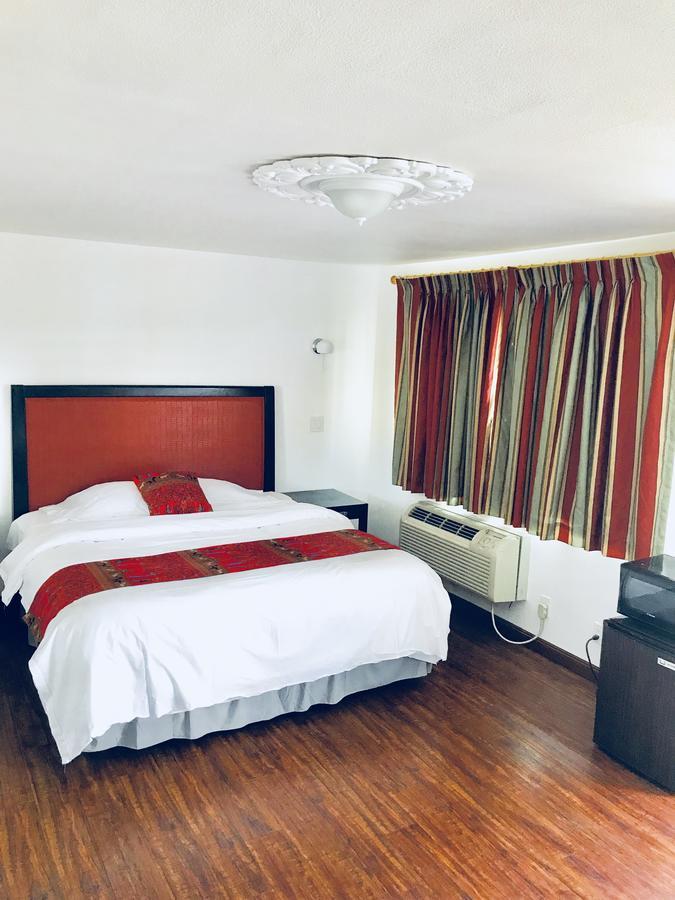 Norwalk Inn & Suites Zewnętrze zdjęcie