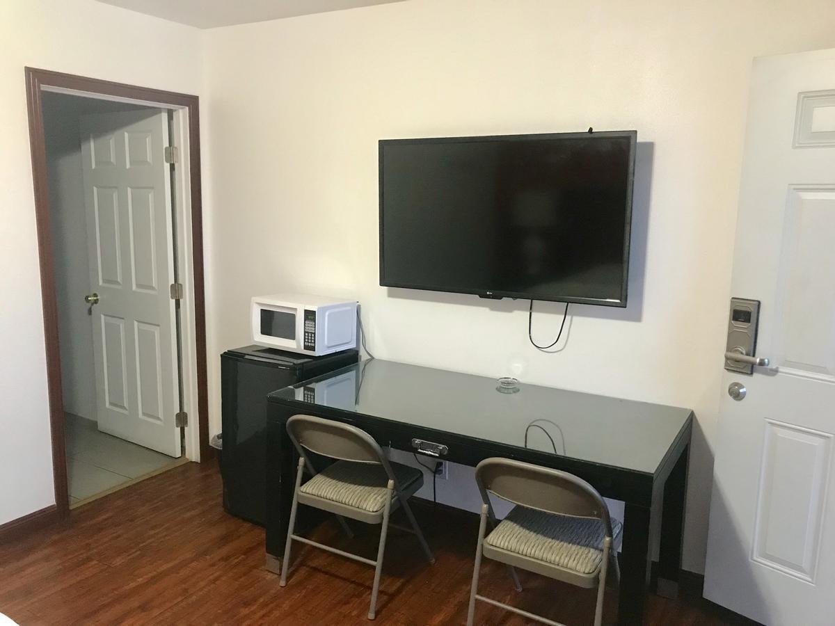 Norwalk Inn & Suites Zewnętrze zdjęcie