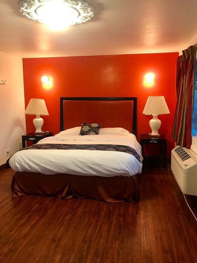 Norwalk Inn & Suites Zewnętrze zdjęcie