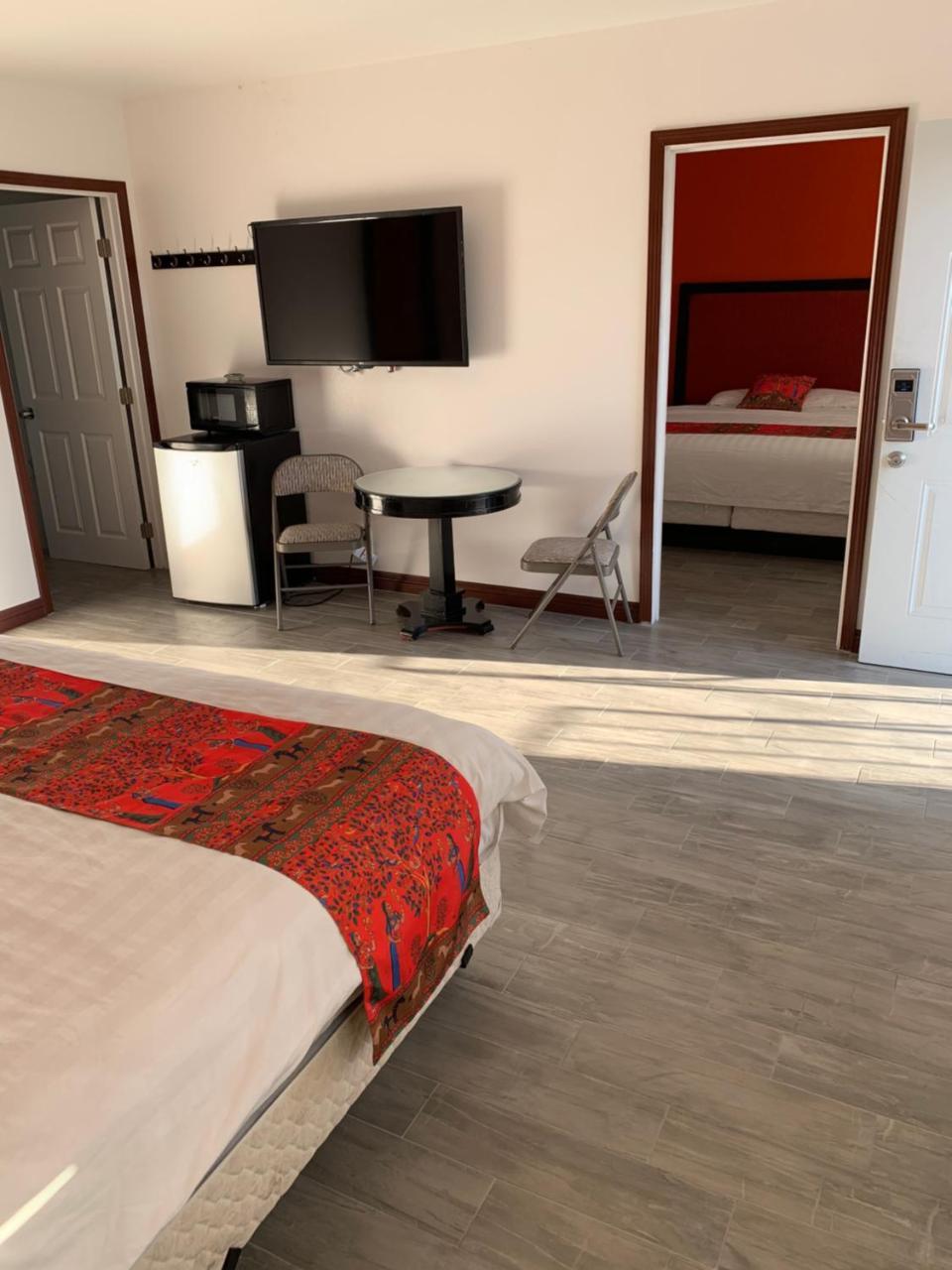 Norwalk Inn & Suites Zewnętrze zdjęcie