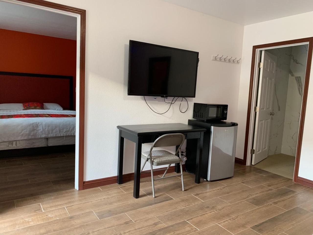 Norwalk Inn & Suites Zewnętrze zdjęcie